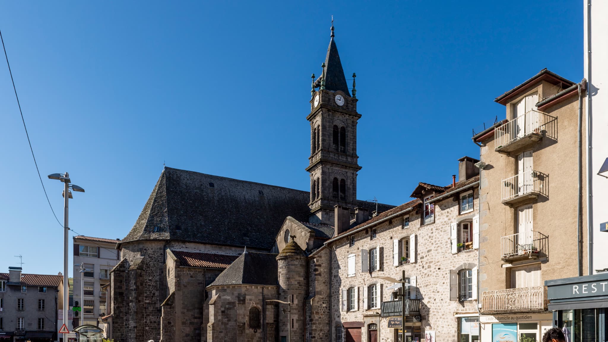 Two lightly injured during a rally on the margins of the street theatre festival d'Aurillac