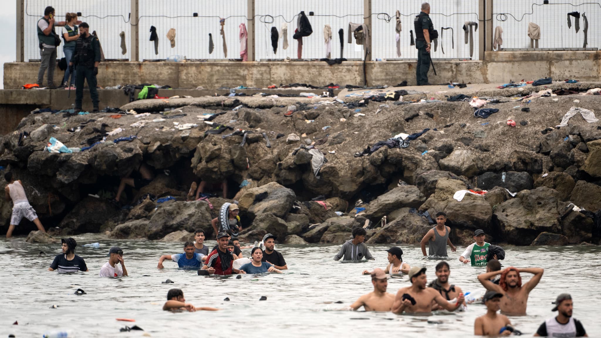 Migration crisis in Ceuta: at least 75 people died joining the enclave