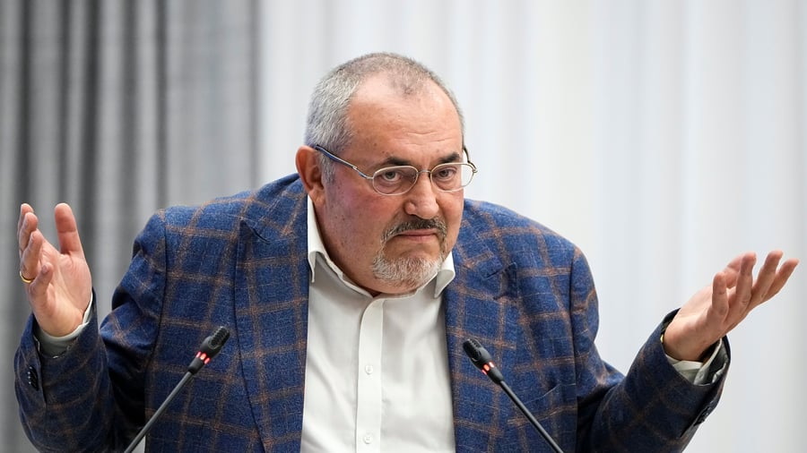 Before the Duma election: Russian police arrest opposition politician Nadezhdin