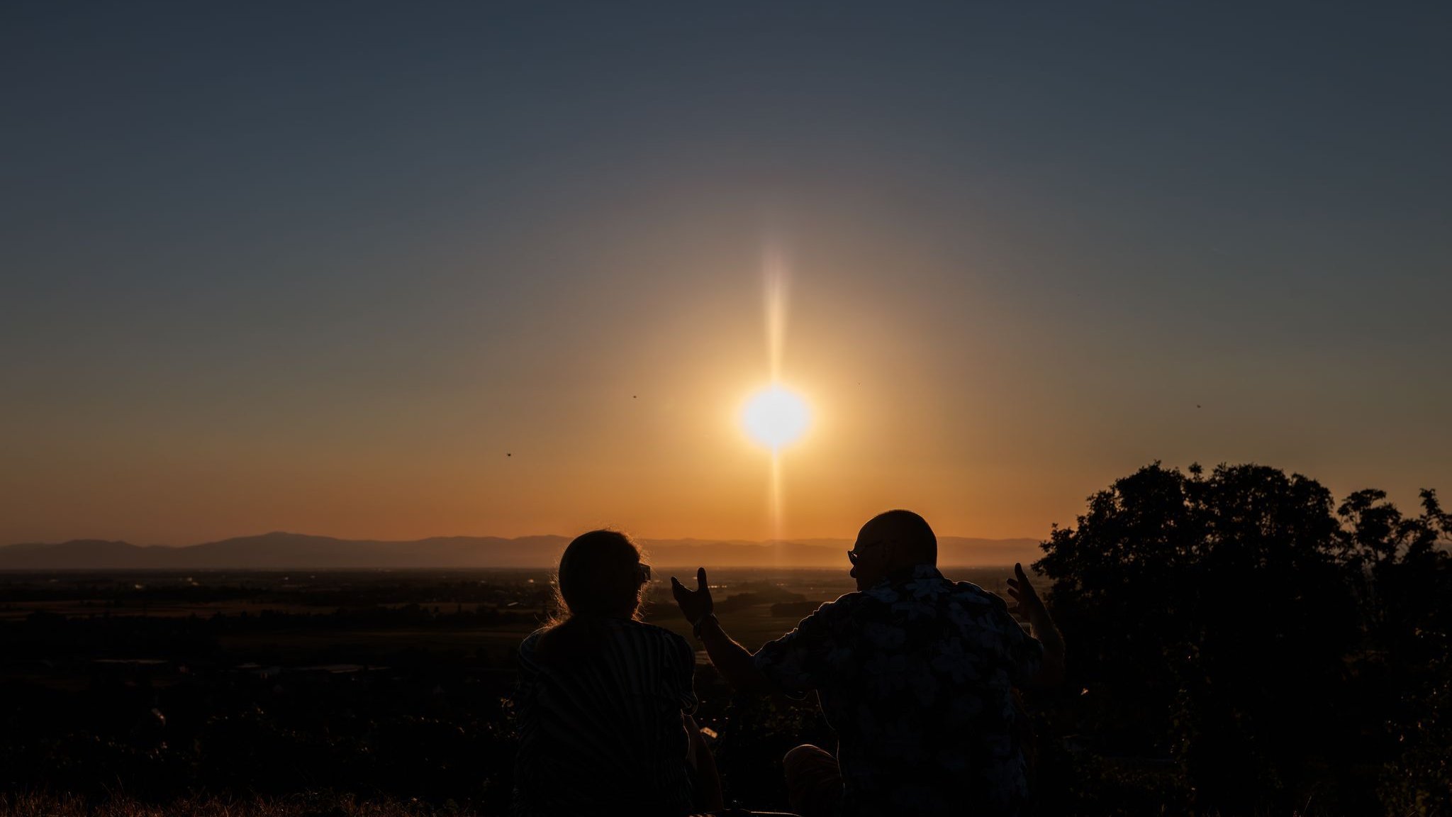 Consequences of the sky spectacle: After solar eclipse: patients complain of eye pain