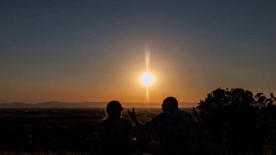 Consequences of the sky spectacle: After solar eclipse: patients complain of eye pain