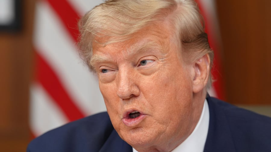 Trump announces new Iran talks