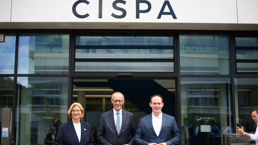 Helmholtz Center: Reconstruction of a Political Issue: The China Affair at Cispa