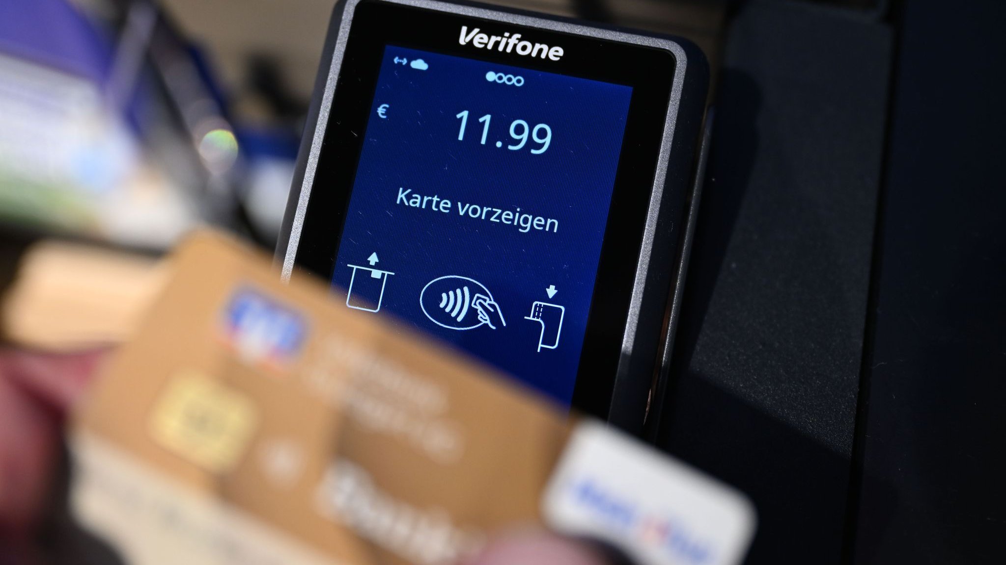 Cashless payment: Girocard with record figures - contactless booms