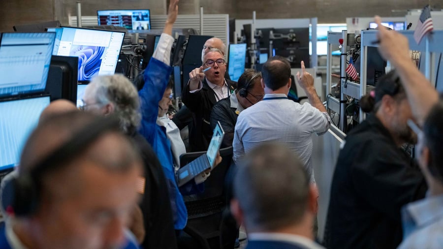 Stock Exchanges: Unrest in the bond market - what threatens consumers and the state?