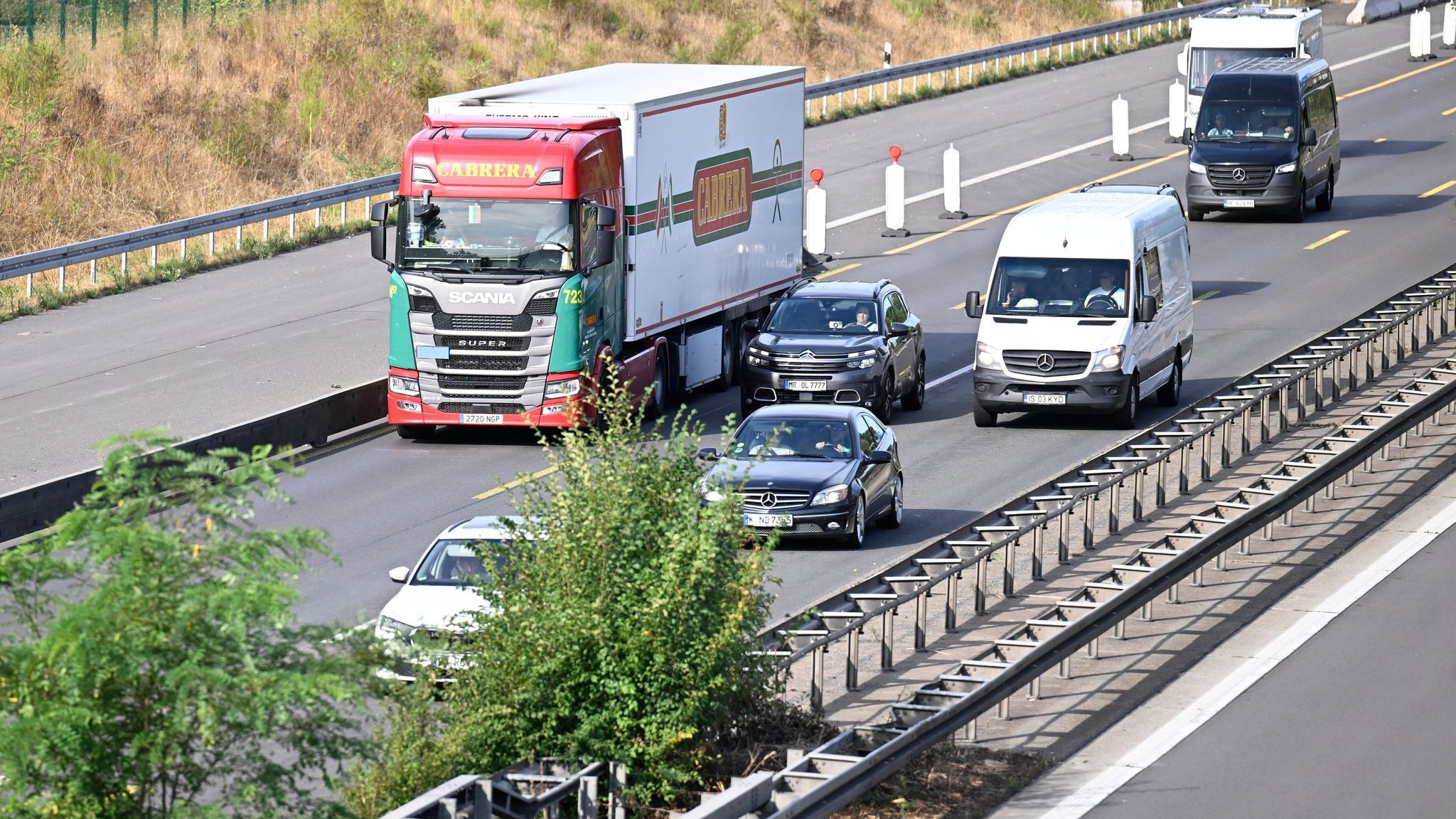 Low water: Schleswig-Holstein suspends Sunday driving ban for trucks