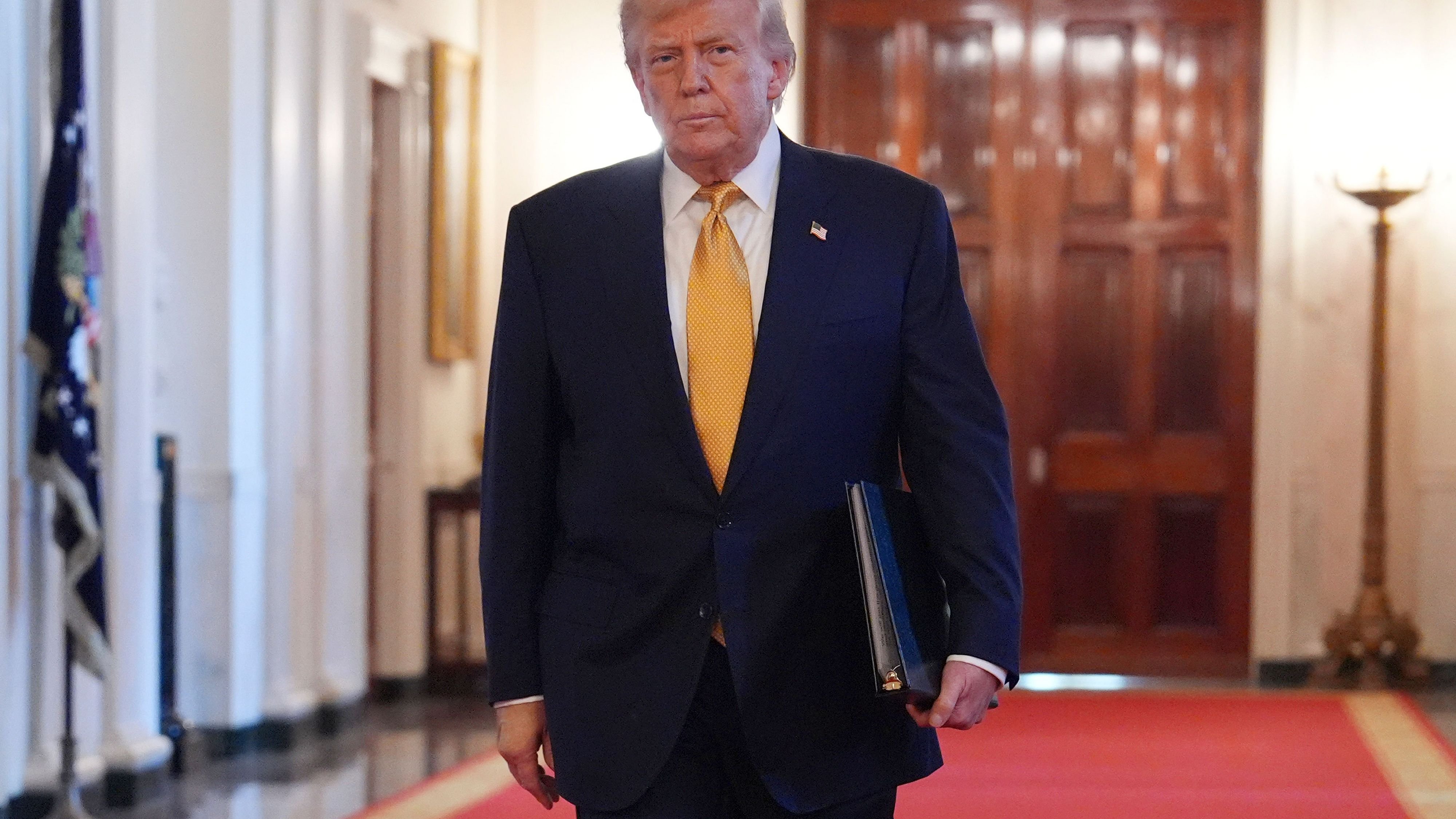 U.S.: Trump apparently partyed only for himself and Epstein