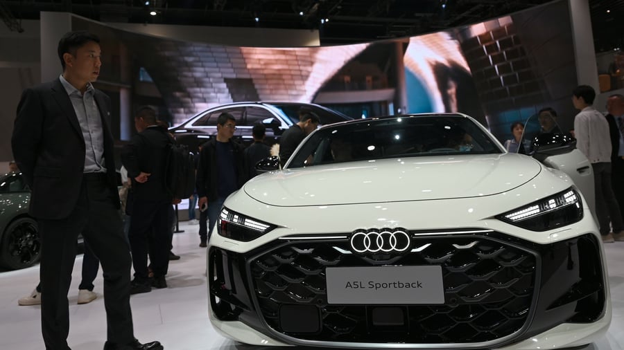 One year after change: What consequences China's luxury tax has for German carmakers