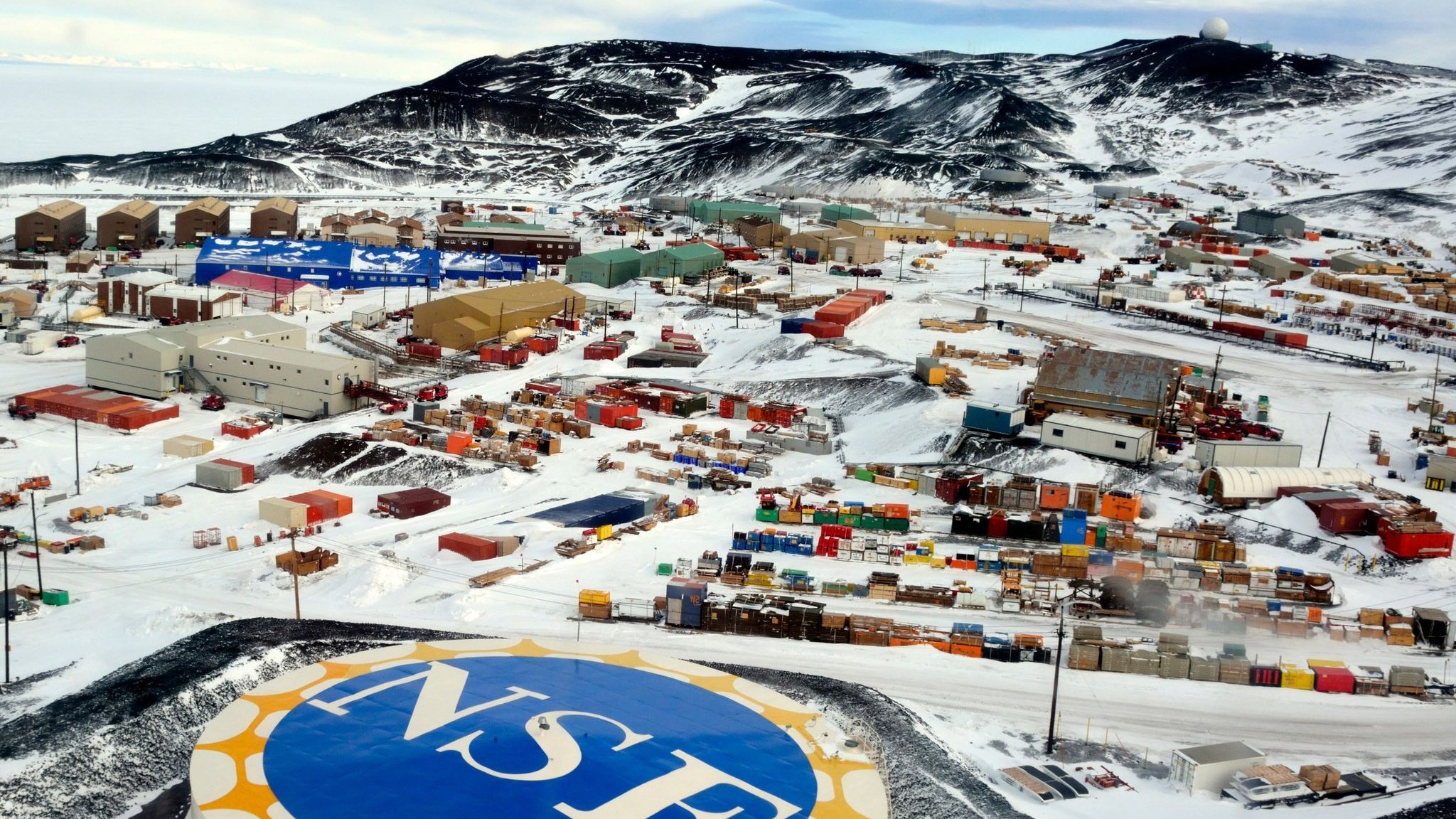 Evacuation from the eternal ice: Antarctica: Spectacular rescue mission for US researchers
