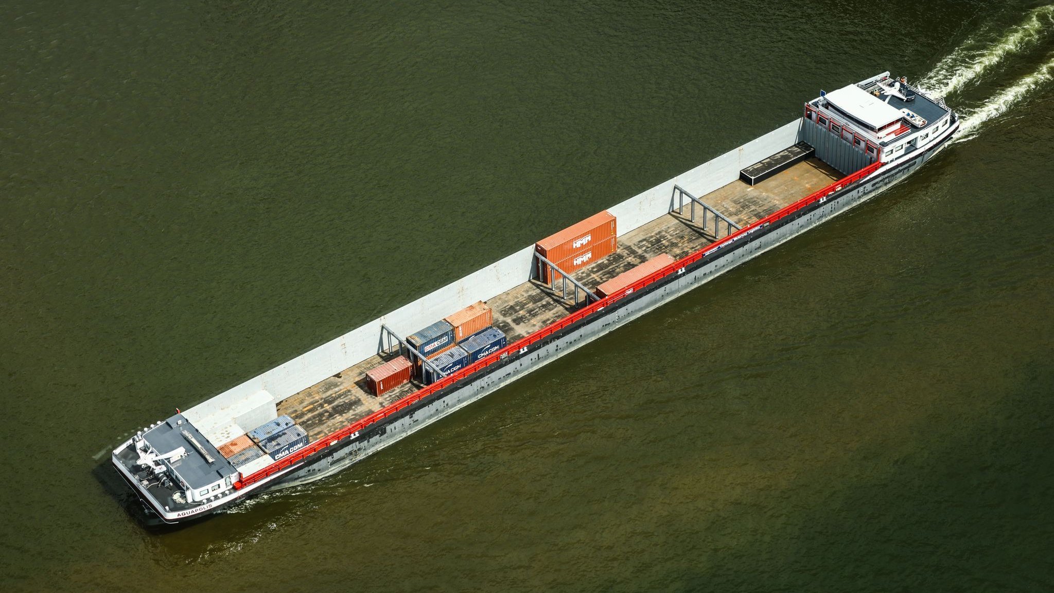 Top meeting in Bonn: Low water: Minister considers lifting truck driving ban