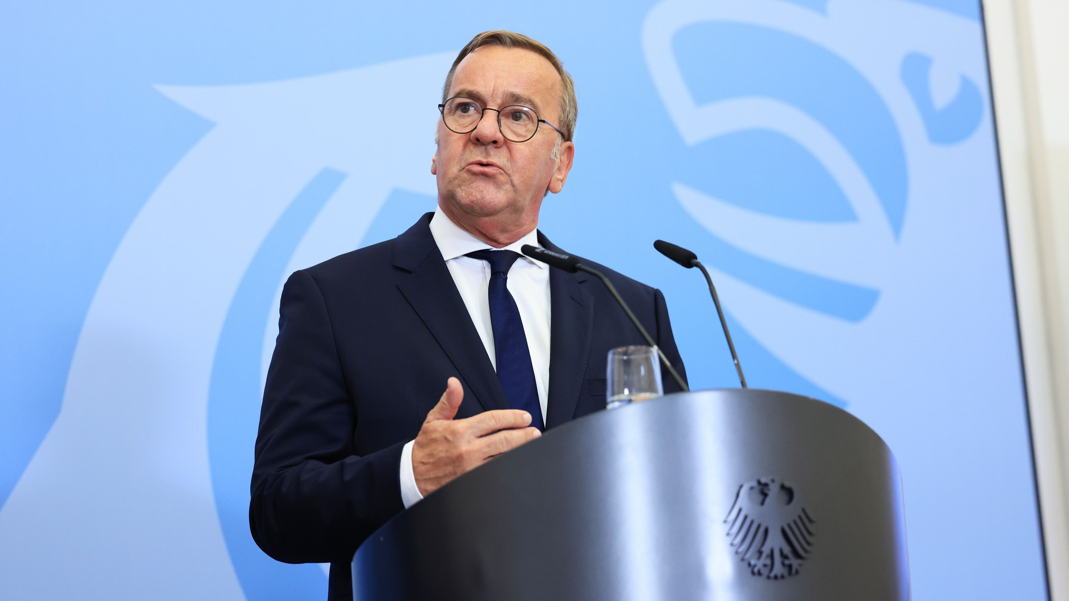 State elections: Party contacts with Russia: Security politicians push for arrangements for AfD election victory