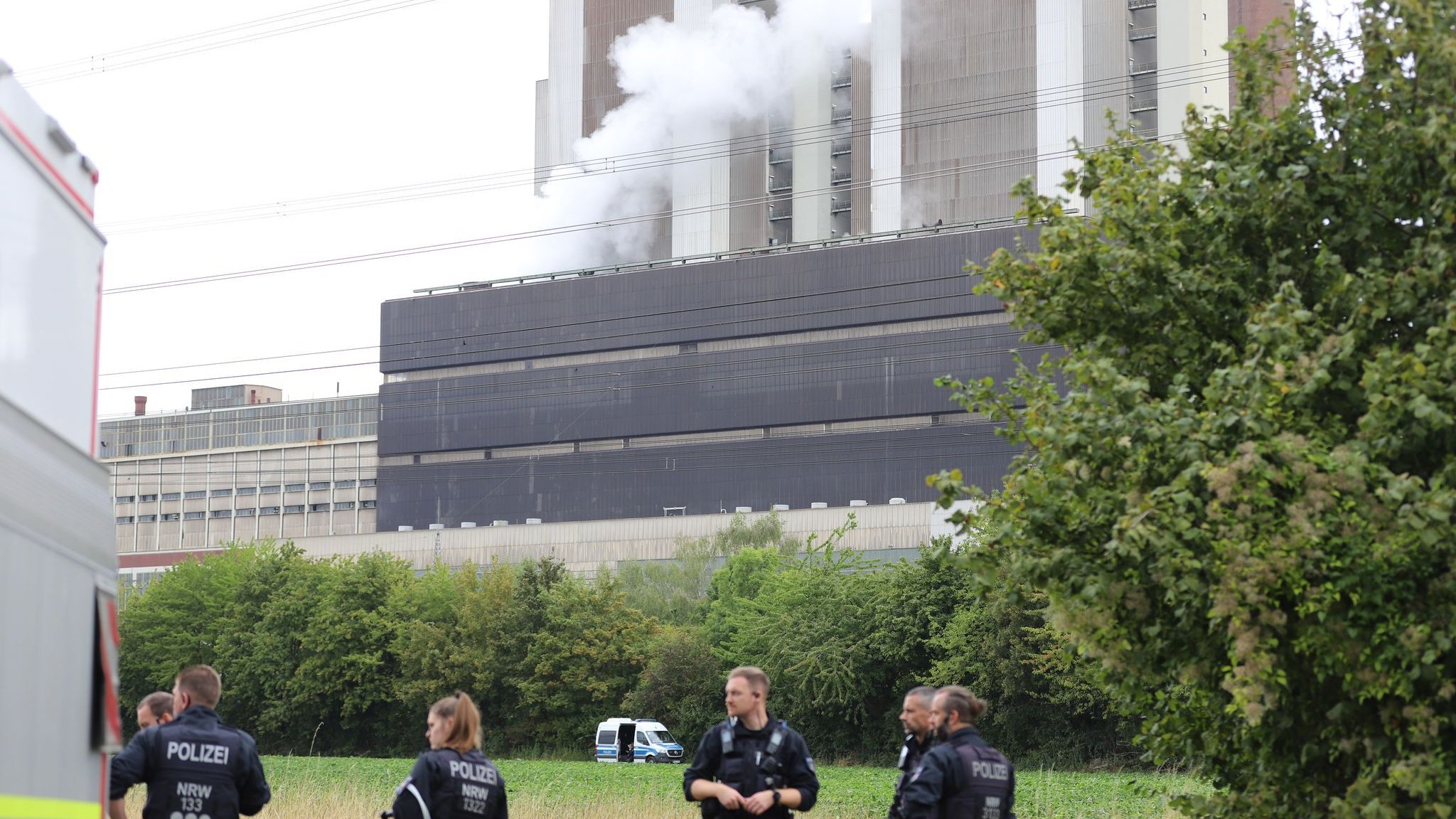 Attacks on energy supply: Sabotage on the power grid: police arrest suspects