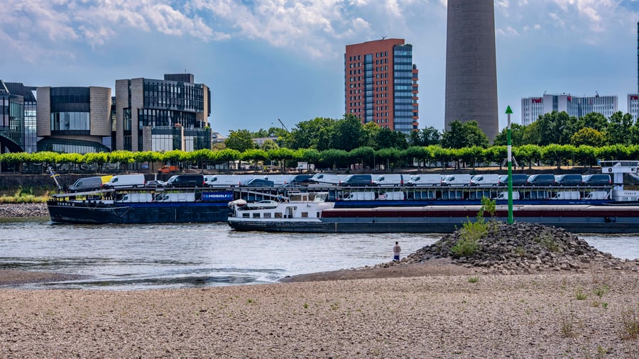 IfW: Rhine-low water could dampen German economic performance
