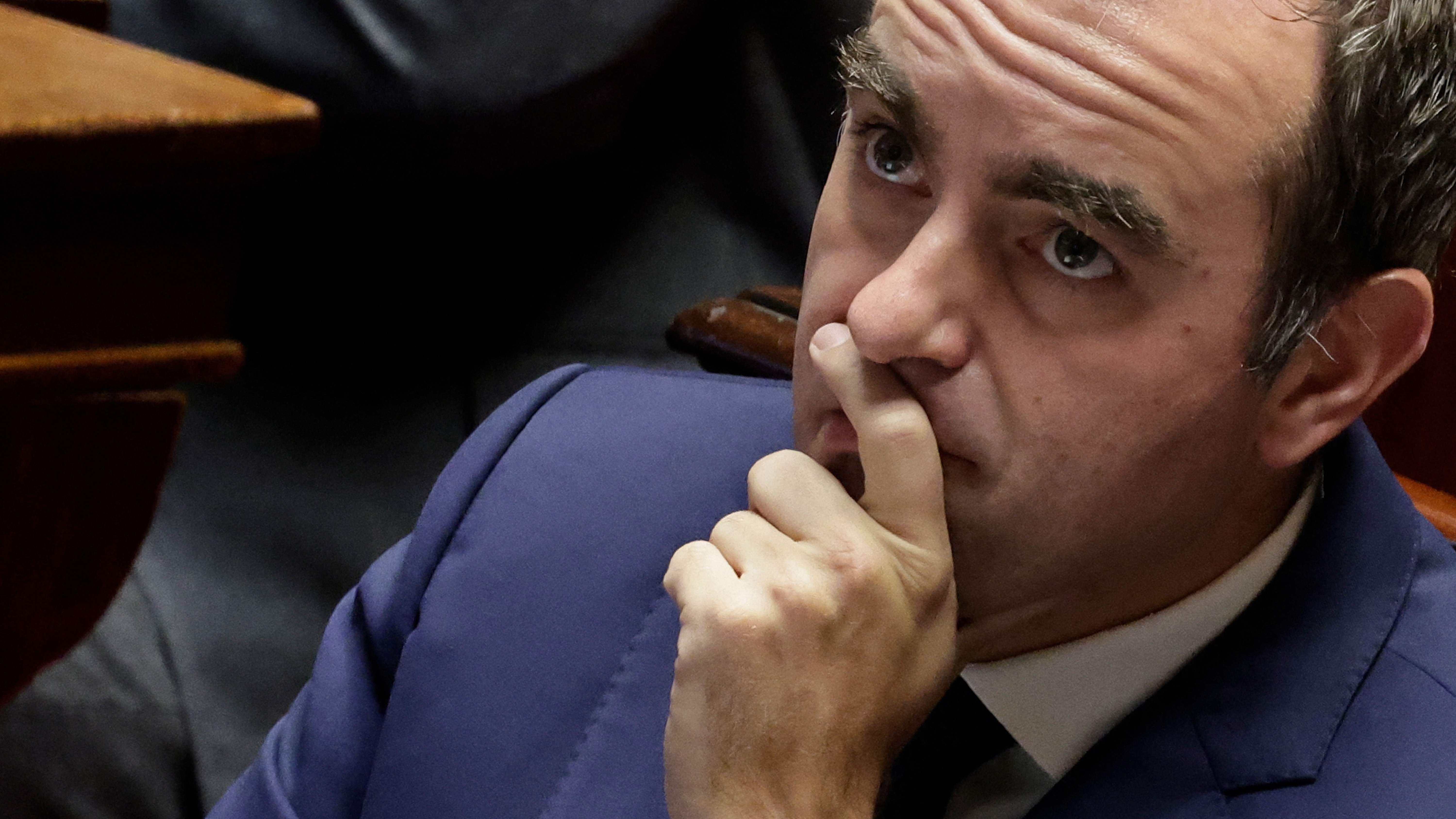 France tightens control of investors from non-EU countries