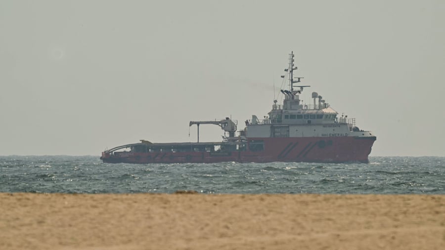 Middle East: US attack Iran again – Strait of Hormuz closed