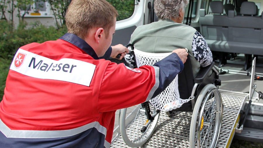 The alternative service for conscientious objectors was abolished with the suspension of conscription in 2011