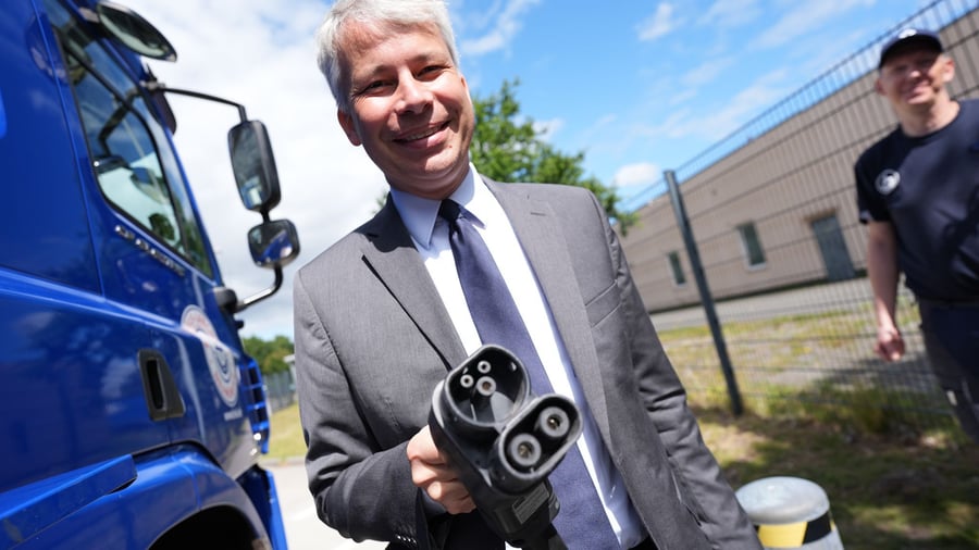 Mobility: Bilger sees no need for ever new e-car promotion