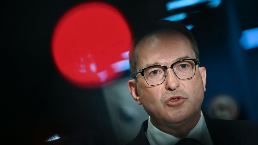 Dobrindt: New centre to research drone safety