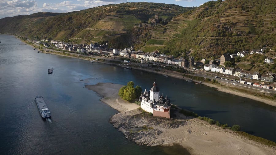 Low water: New historical record low at the Rhine levels