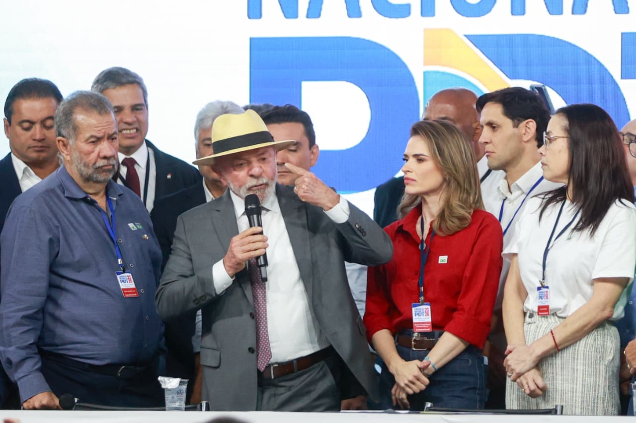 At the PDT convention, the president defended national sovereignty and described the October election as a dispute for democracy