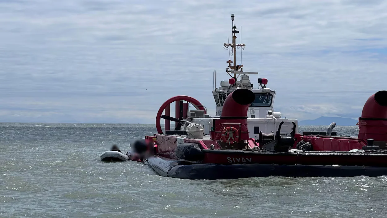 British Columbia Six people reportedly drowned in a shipwreck
