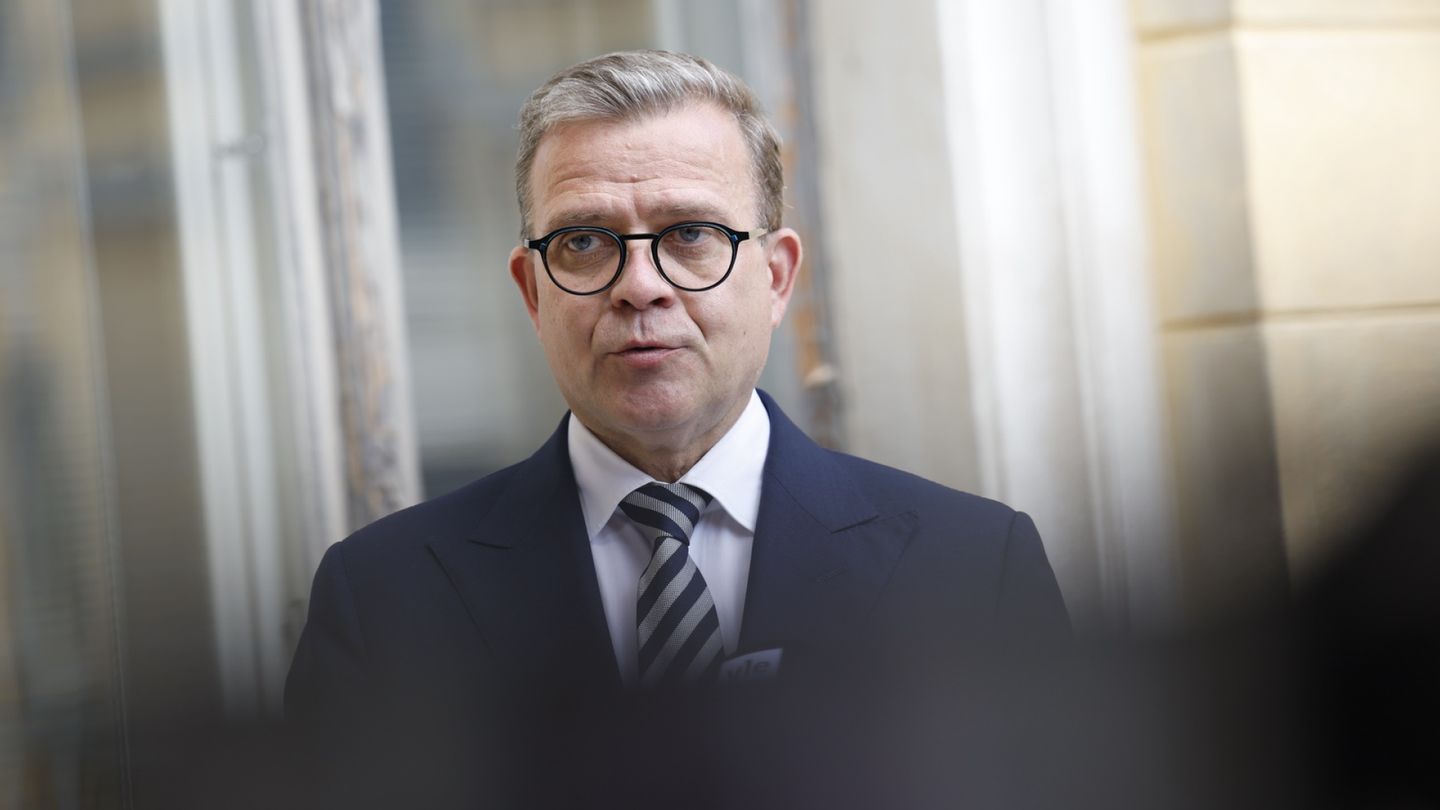 HS poll: National Coalition Party's support at its lowest in over five years