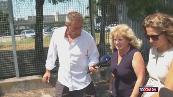 Mario Roggero, his wife after the third day in prison: "It's quiet"