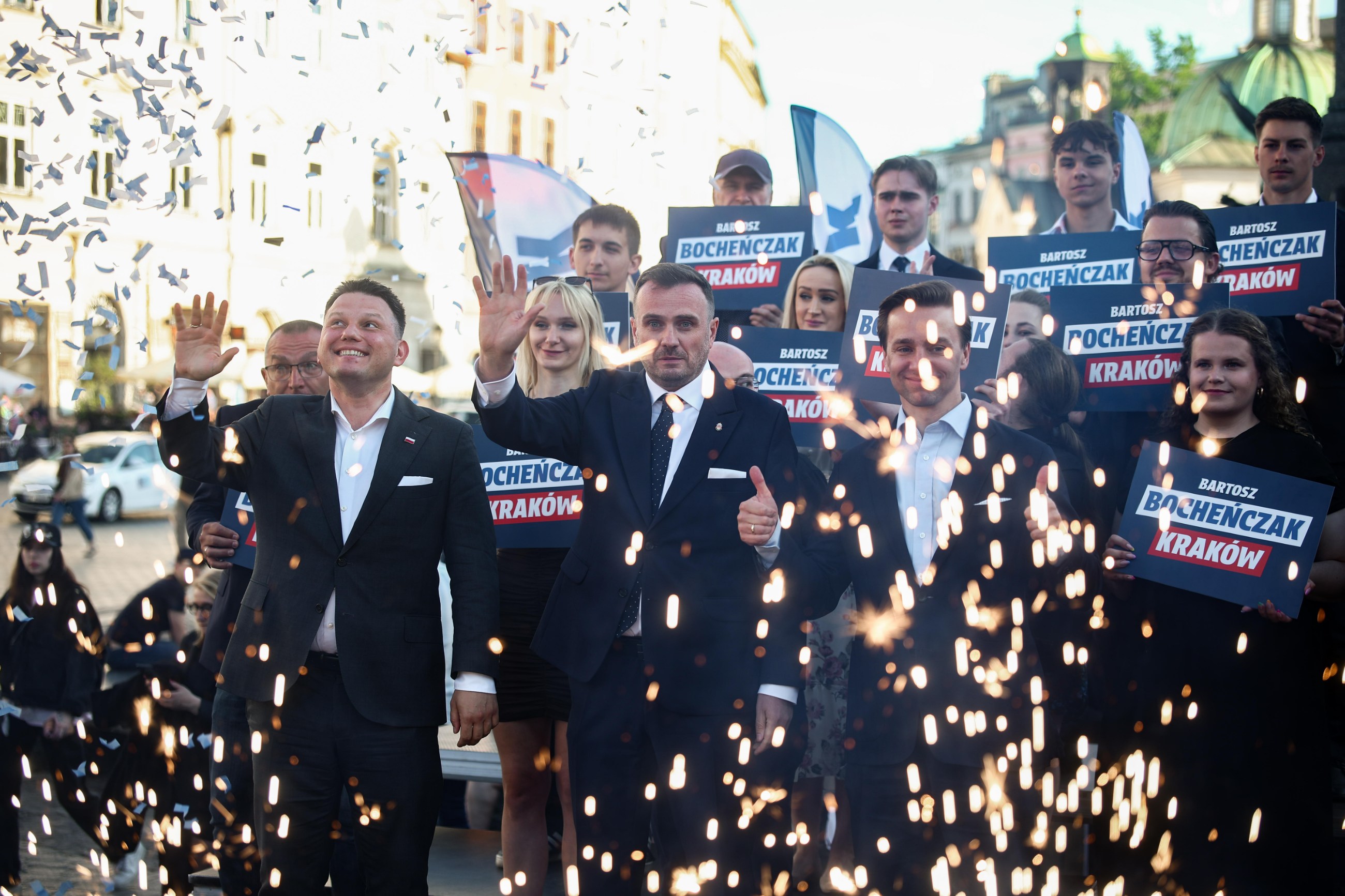 Mentzen reacts to corruption in Krakow. "I can't help but draw the consequences."