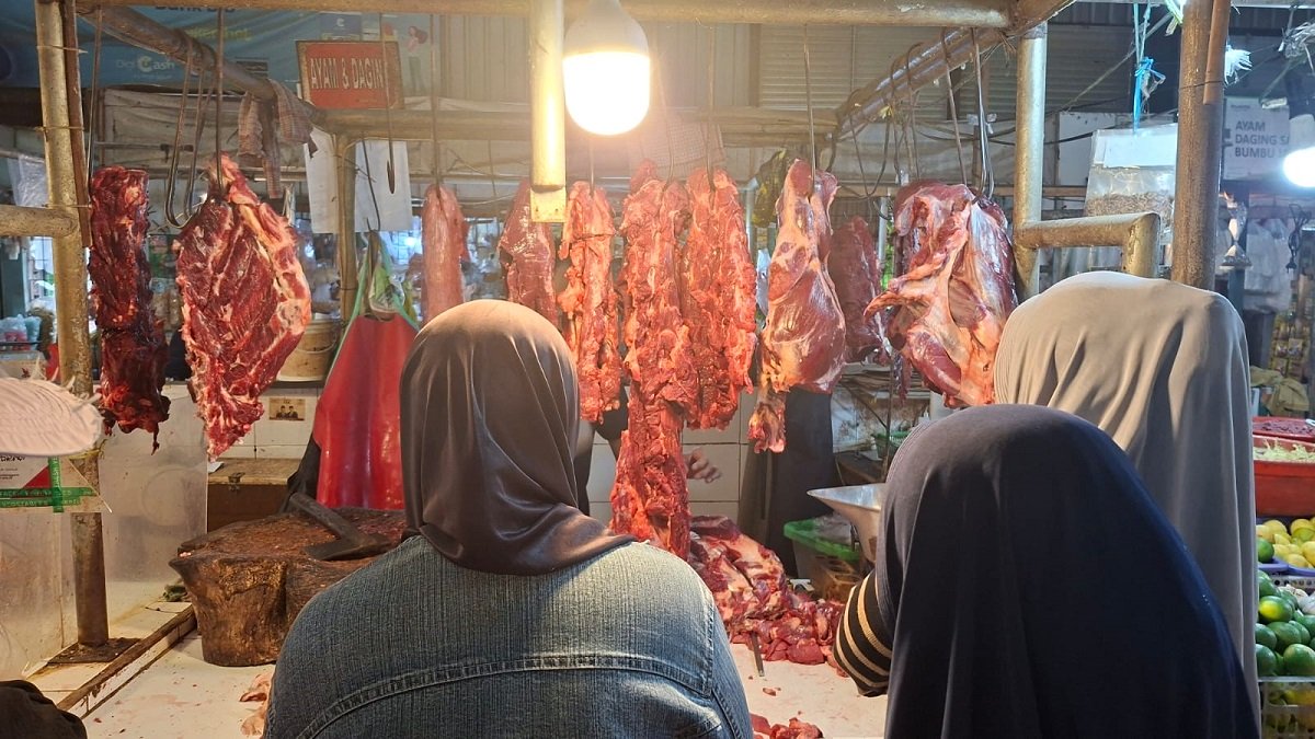 Bird's eye chili price Rp63,900/kg, chicken eggs Rp29,250/kg as of Tuesday morning