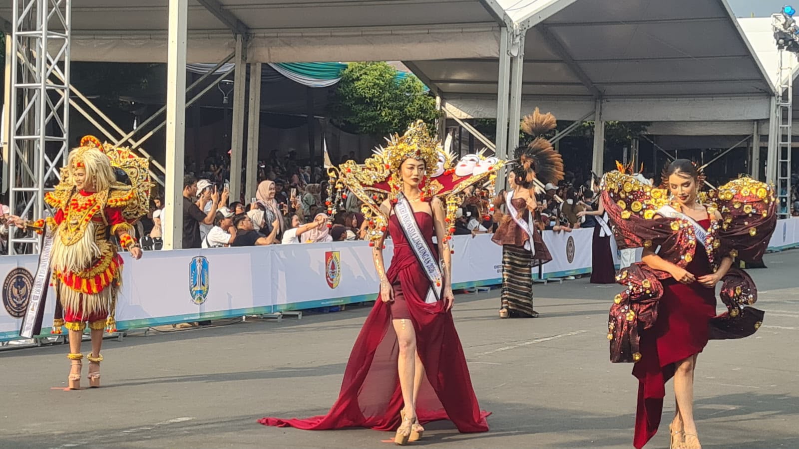 Minister Widiyanti Putri Wardhana stated that the 2026 Jember Fashion Carnival will elevate local art tourism to global standards
