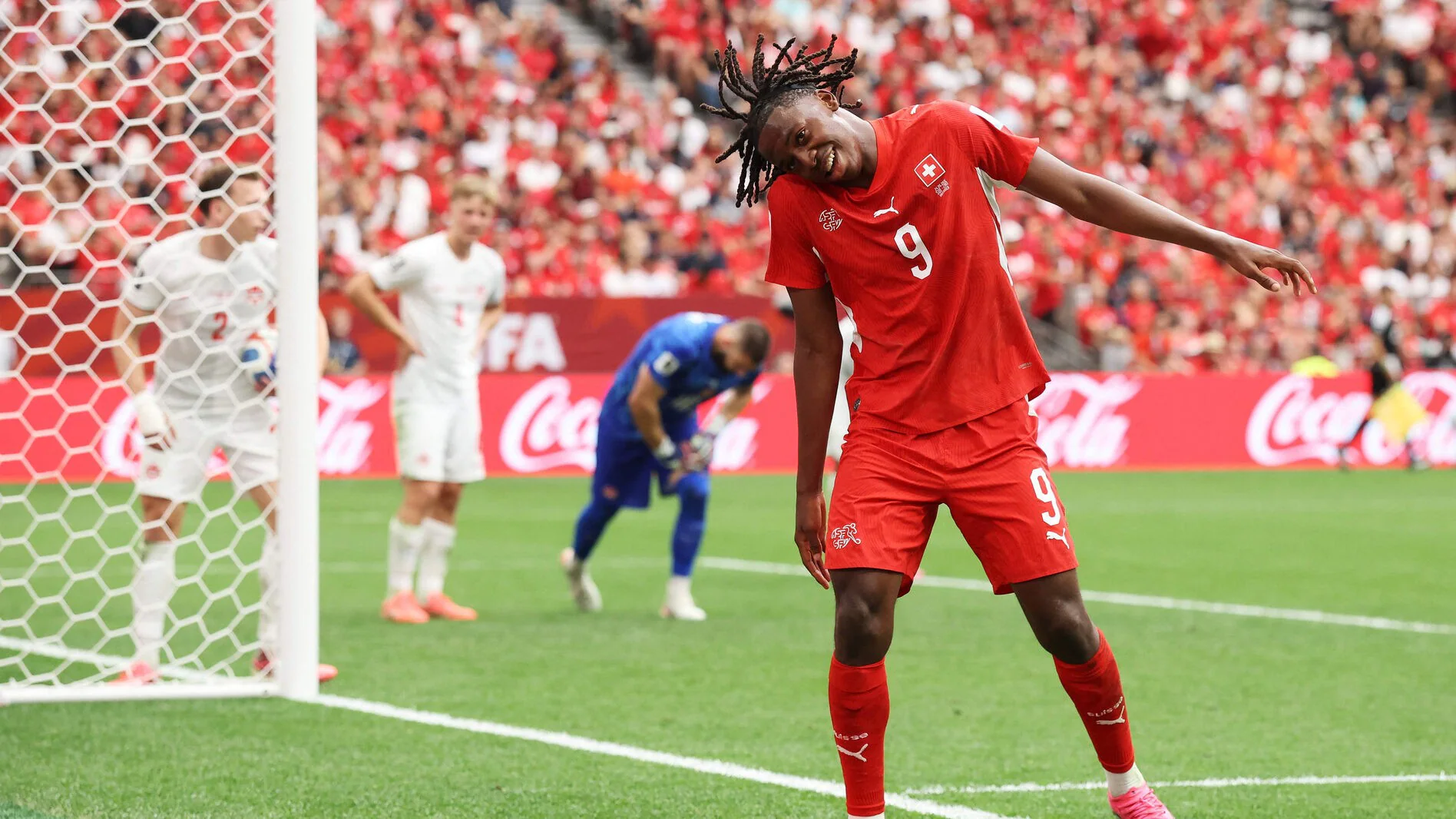 Switzerland snatches Canada away the group victory