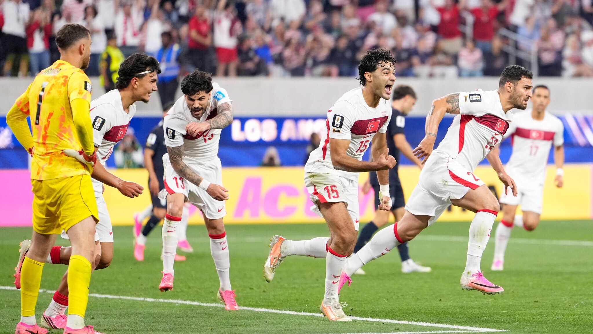 World Cup: Turkey bids farewell with last-minute victory