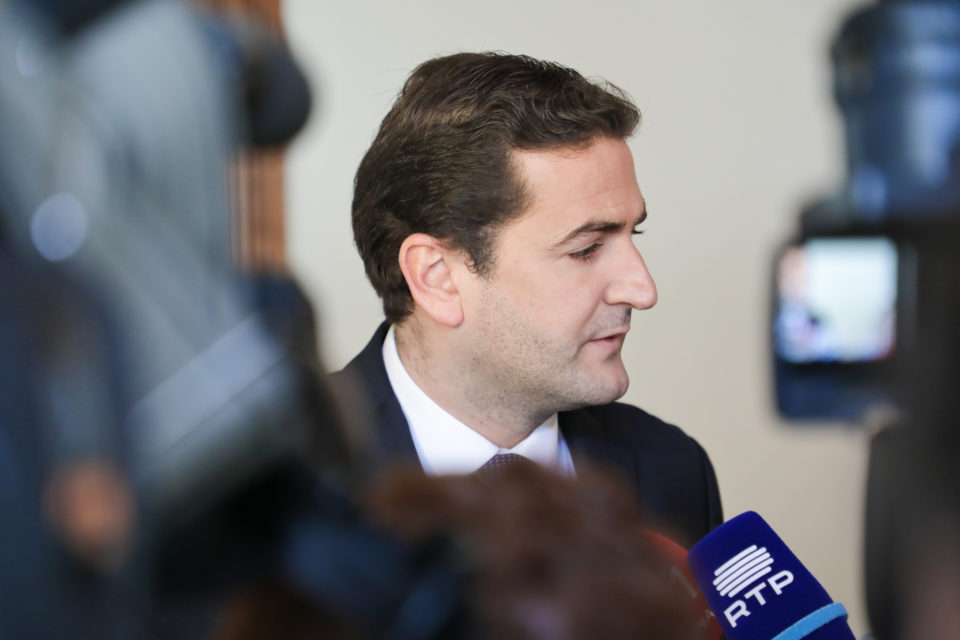 Ventura says that Luís Neves is in no condition to remain in government