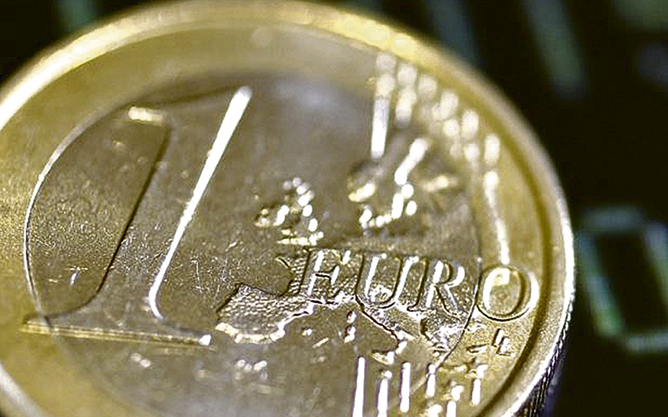 Euro exceeds $1.17 and reaches a maximum of three months
