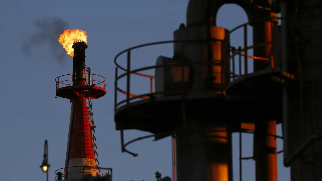 Brent oil drops over 7% and negotiates under $90 per barrel