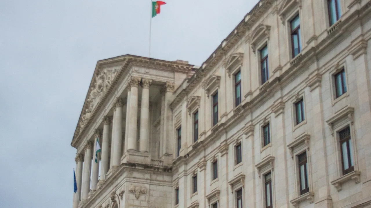 New status of the stateless approved only with the opposition of the Enough
