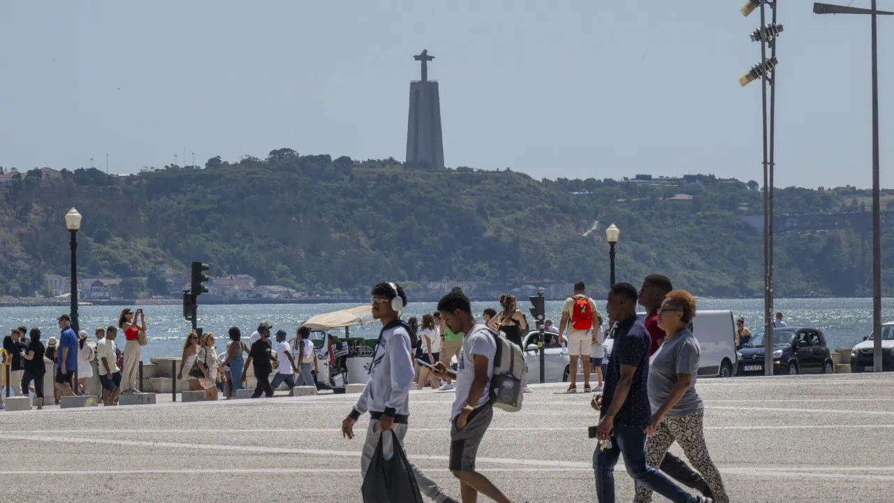 Total income from tourist accommodation rises 5% in the 2nd quarter