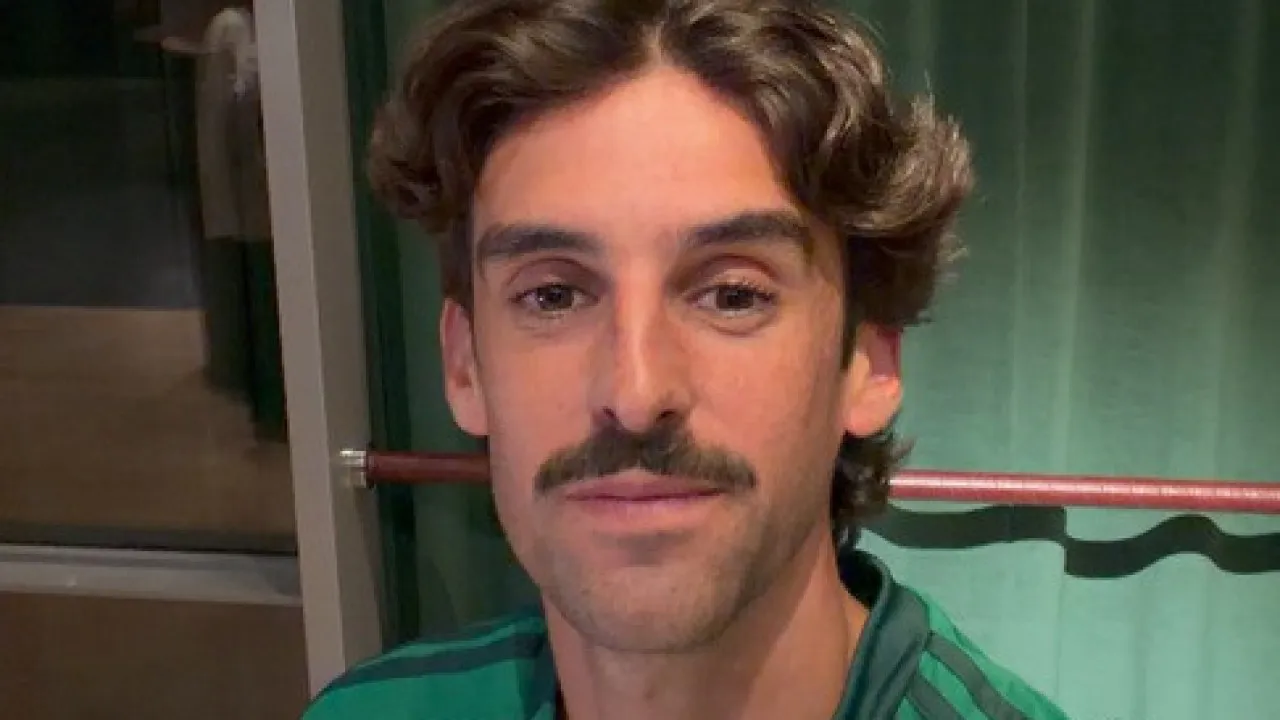 6 p.m. Trincão leaves Sporting