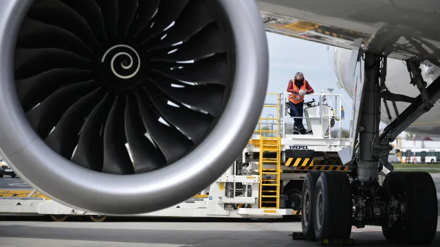 TAAG premiere today Boeing 787-10 Dreamliner on route Luanda-Lisbon