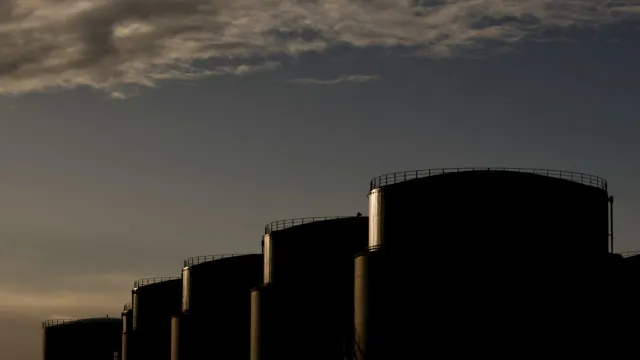 Oil: Brent barrel shoots and is worth over $98