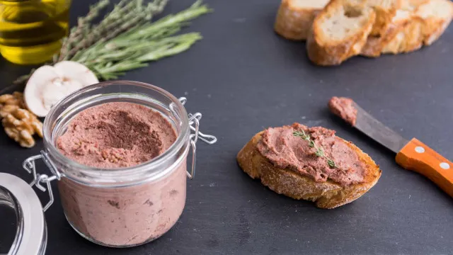 Brazil prohibits production and marketing of foie gras