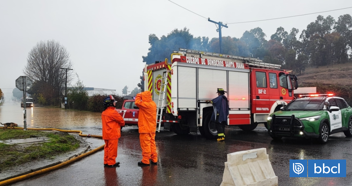 The agency called on the population not to approach the watercourse and activated the Emergency Alert System due to intense rains
