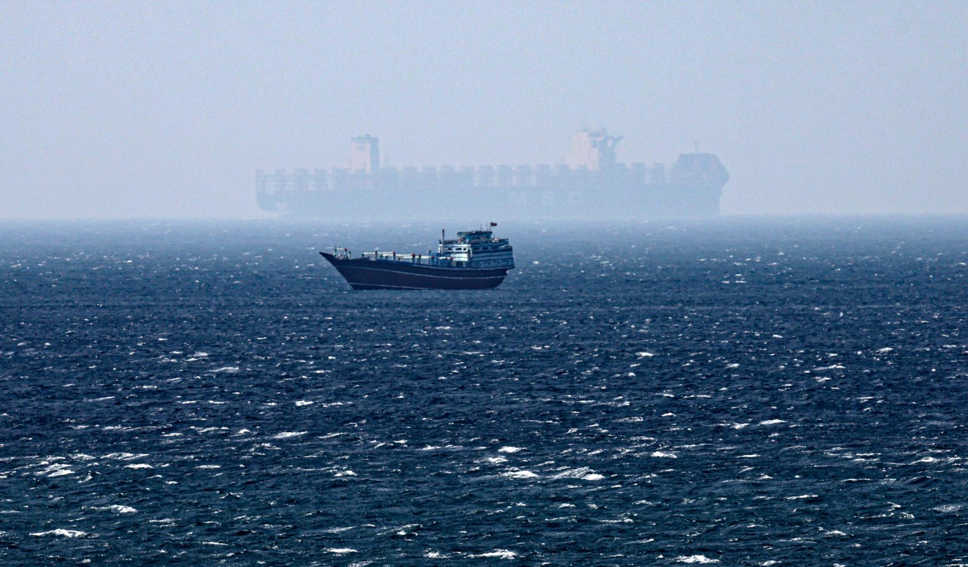 Oil tanker is hit by projectile in Ormuz Strait