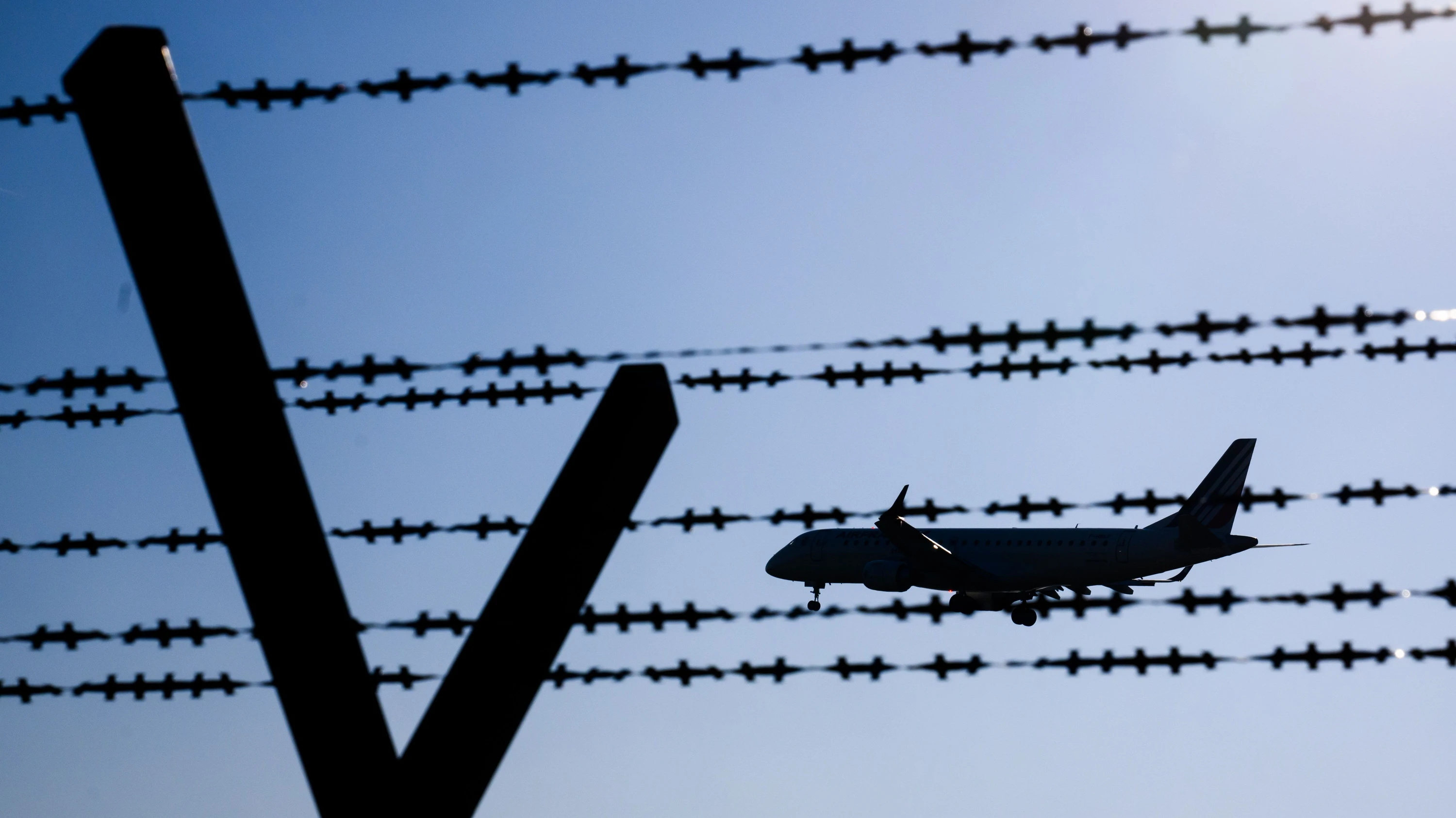 Due to drone alarm: Hannover Airport temporarily completely closed