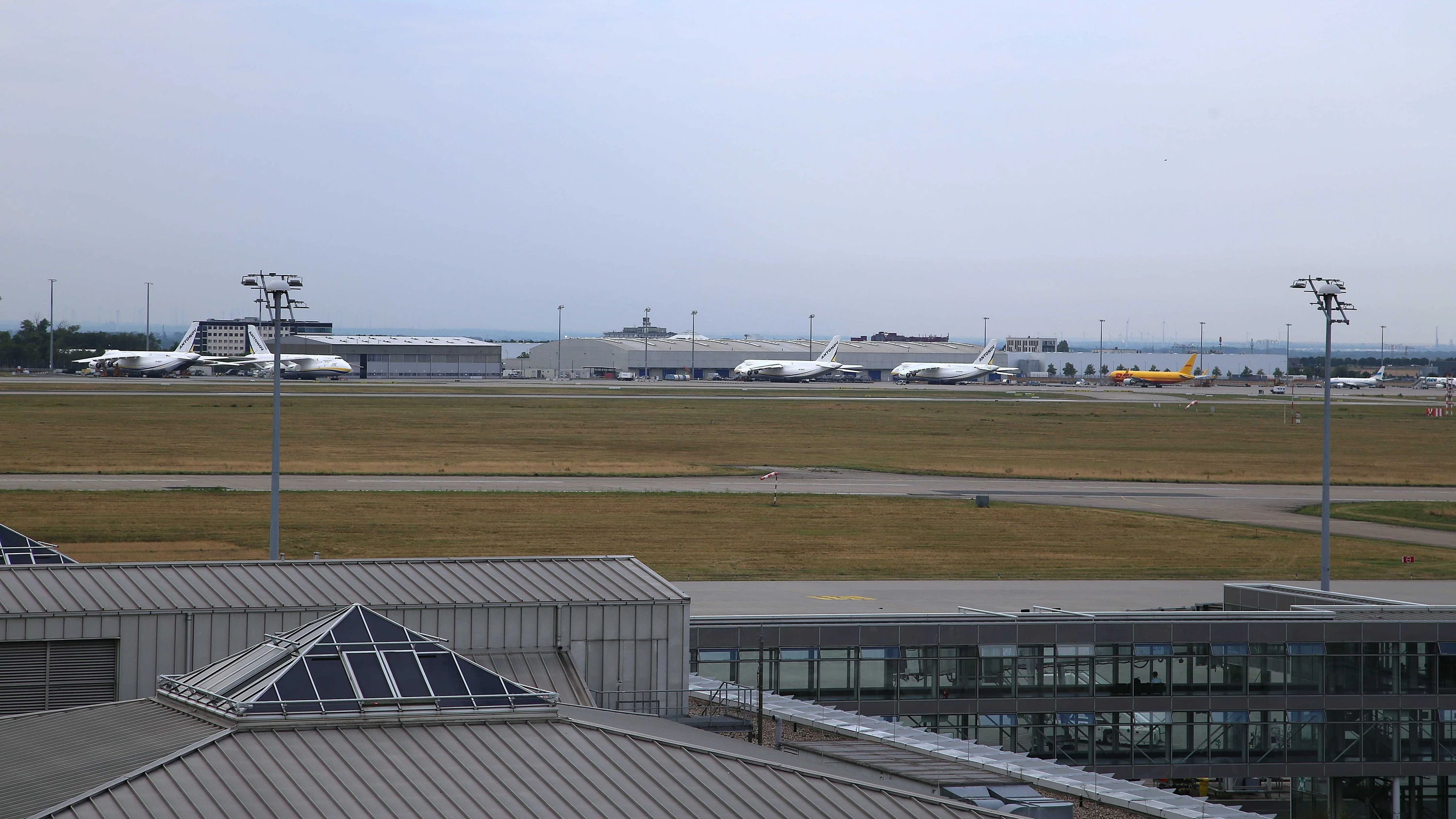 Flights diverted: drone incident at Leipzig airport – machine collides with flying object