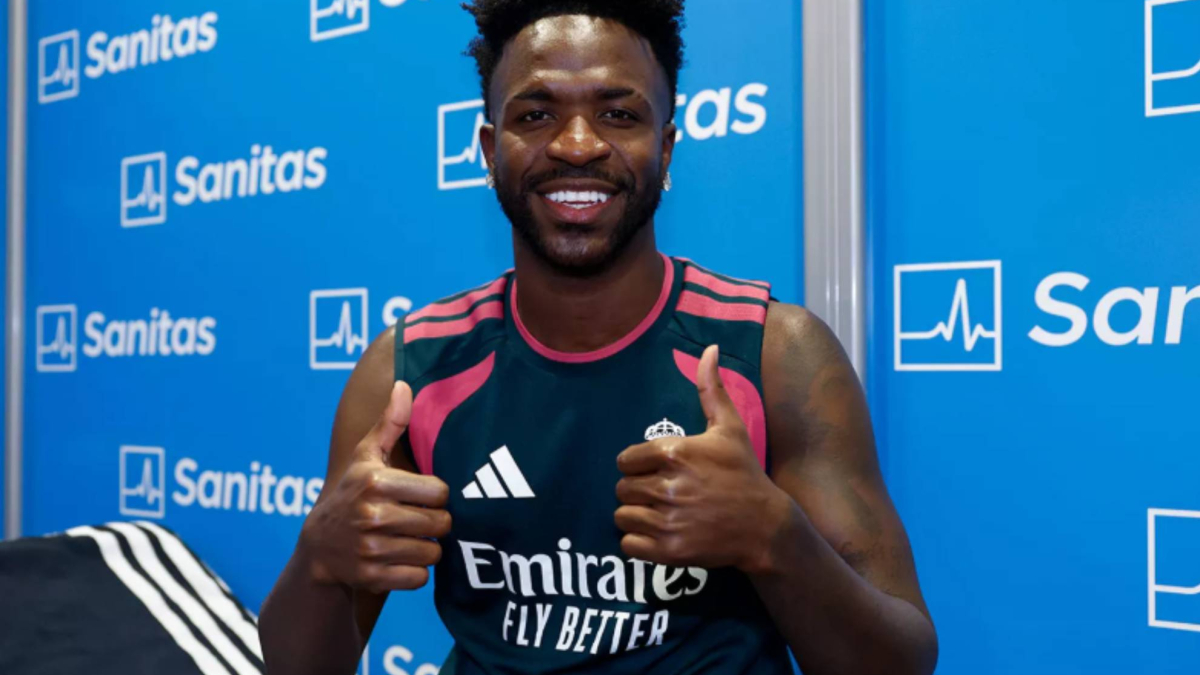 Vinicius renews with Real Madrid