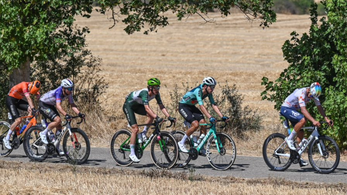 The British beat Ciccone and Mas in the final sprint of Pineda de la Sierra, taking advantage of Brennan's death