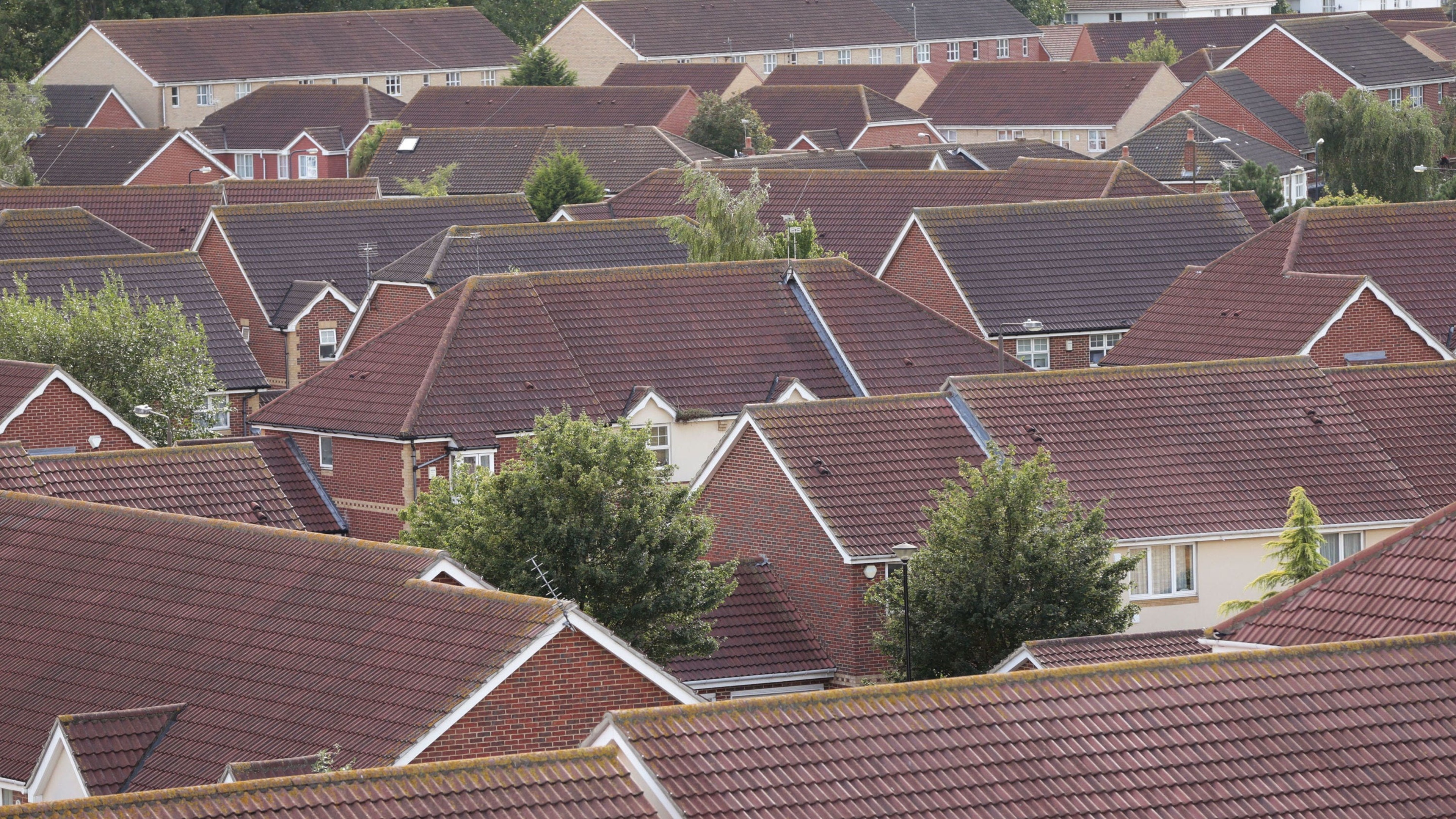 UK house prices stagnant amid high mortgage costs