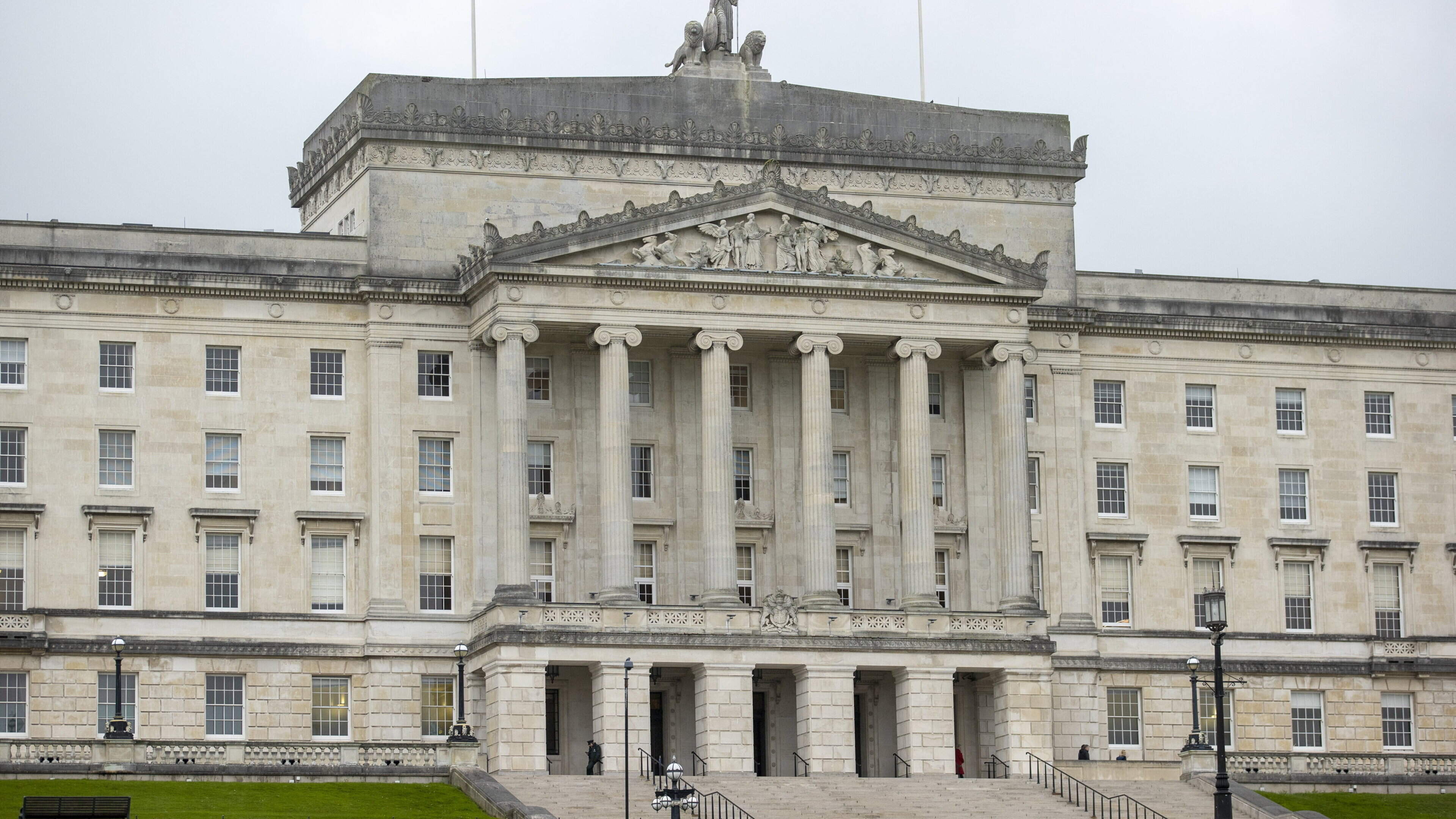 ‘Systemic issues’ with civil service put £5bn of taxpayers’ cash at risk, says report