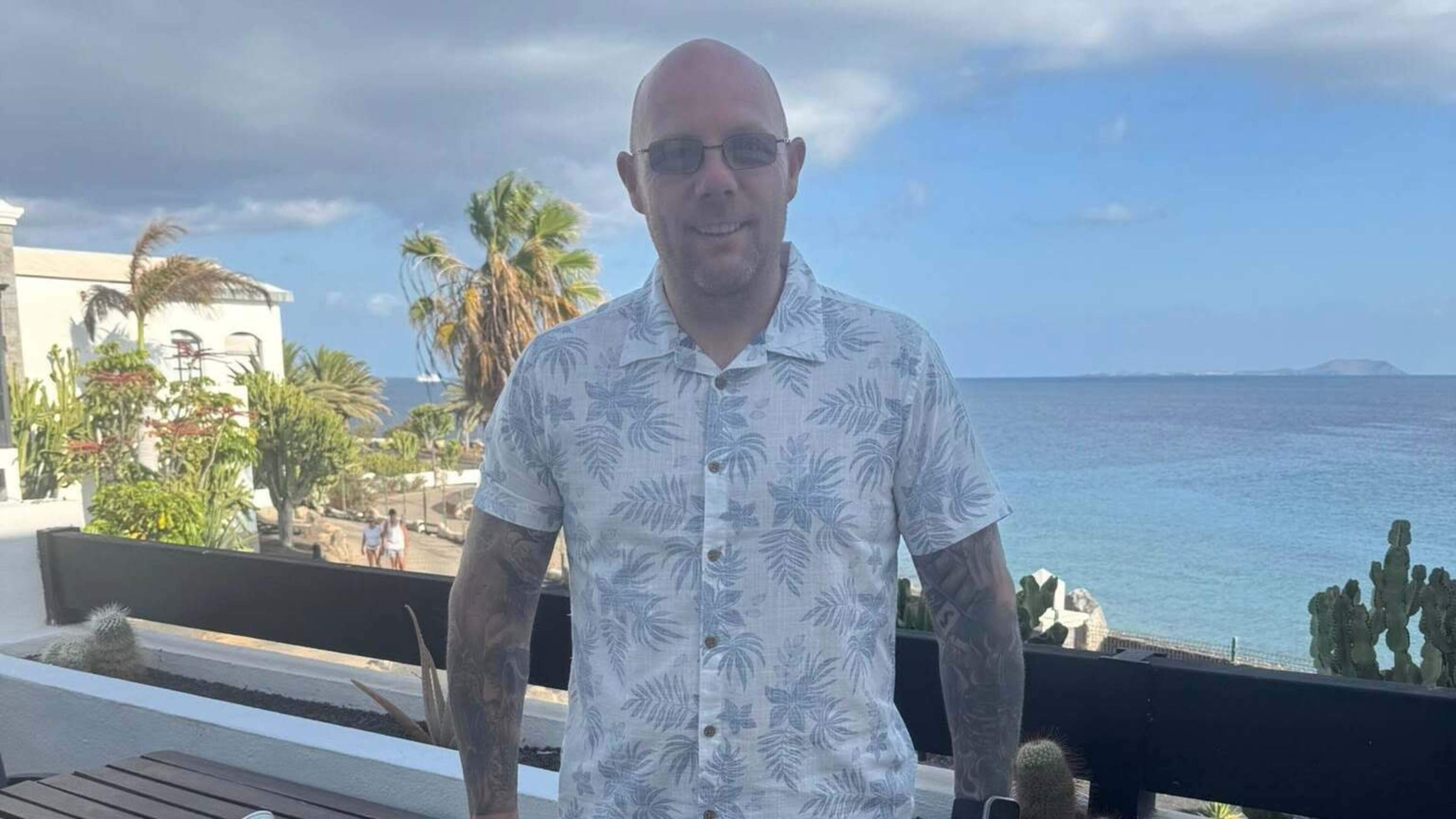 UDA drug dealer ‘went on holiday’ after his bonfire destroyed pensioners’ home